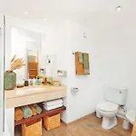 Lovely With Pool And Sea View * Funchal (Madeira)