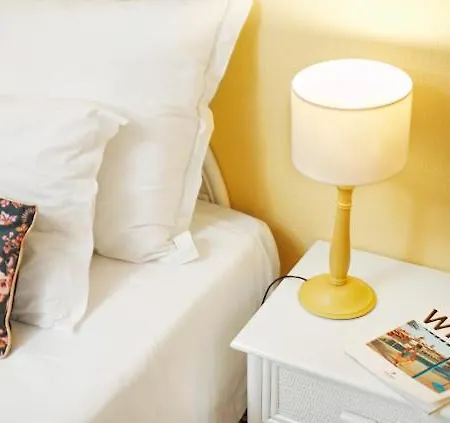 Lovely With Pool And Sea View Фуншал