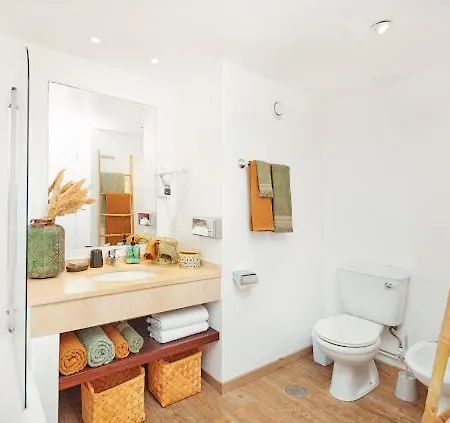 Lovely With Pool And Sea View * Funchal (Madeira)